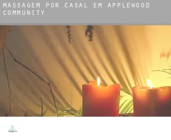 Massagem por casal em  Applewood Community