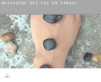 Massagens nos pés em  Farnay