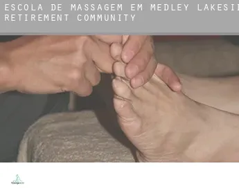 Escola de massagem em  Medley Lakeside Retirement Community